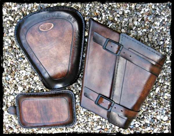 Asiento custom personalizado “Two Wheels” marron para Sportster